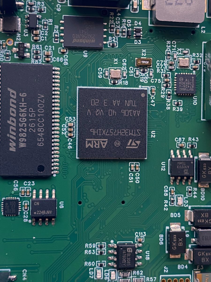 Dual-core MCU and SDRAM close-up